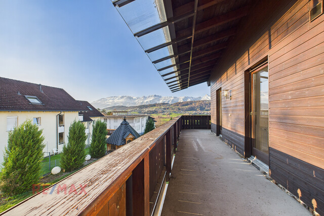 Panoramablick inklusive – Zweifamilienhaus mit Potenzial für Ihre Ideen