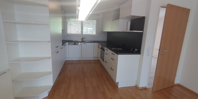 Helle Drei-Zimmerwohnung mit Ausblick über Götzis in ruhiger Lage am Wald