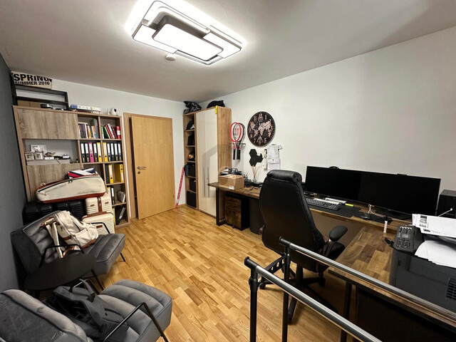 STILVOLL WOHNEN IN ZENTRALER RUHELAGE ? MIT GROßER TERRASSE & BEGEHBAREM SCHRANK