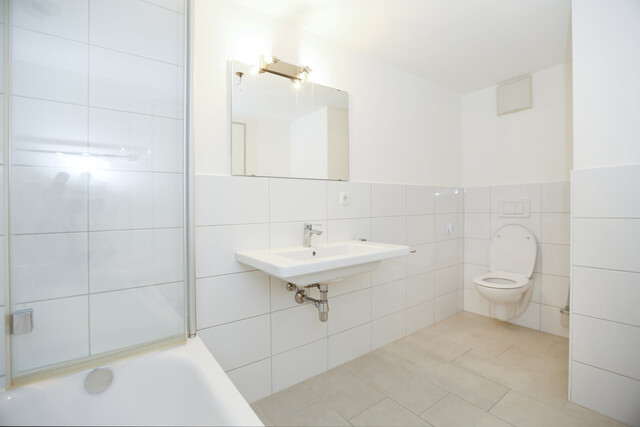 Helle moderne 4-Zi-Wohnung, 2-geschossig  mit großer Terrasse