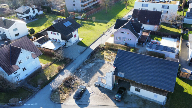 Sonniges Grundstück mit Option auf fertiges Bauprojekt in begehrter Wohnlage
