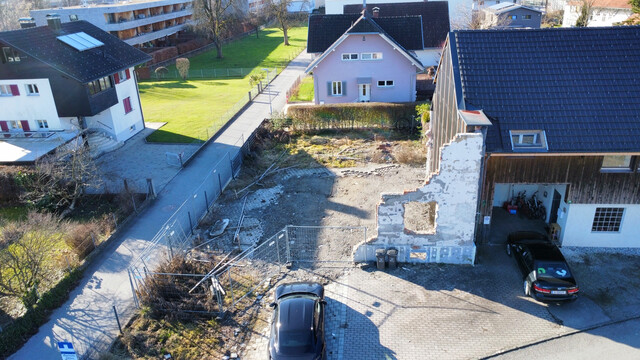 Sonniges Grundstück mit Option auf fertiges Bauprojekt in begehrter Wohnlage