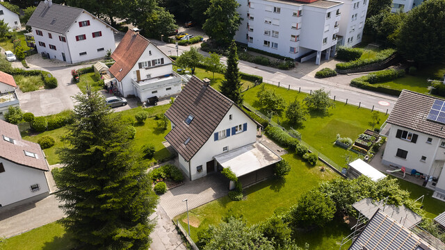 Charmantes Einfamilienhaus auf 703 m2 Grundstück – Raum für Ihre Wohnträume
