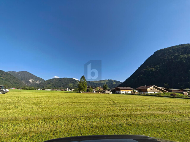 SONNENLAGE MIT TRAUMHAFTEM PANORAMABLICK