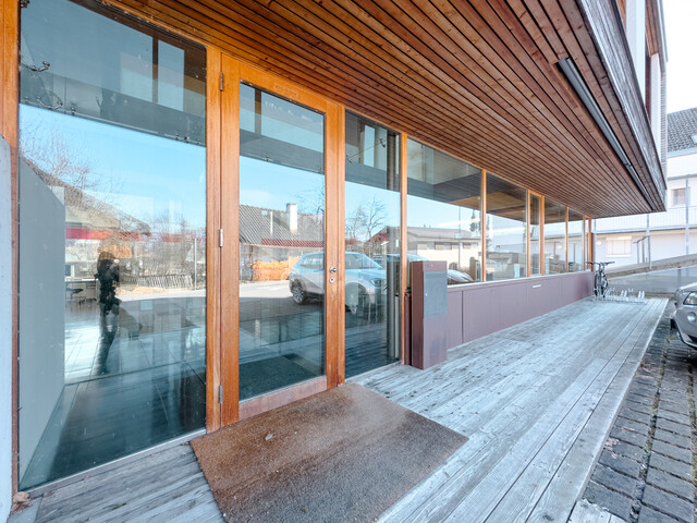 TOP LAGE nur 3 Minuten vom Hauptbahnhof! Firmenstandort in Dornbirn – inkl. 5TG's und 11 AP's