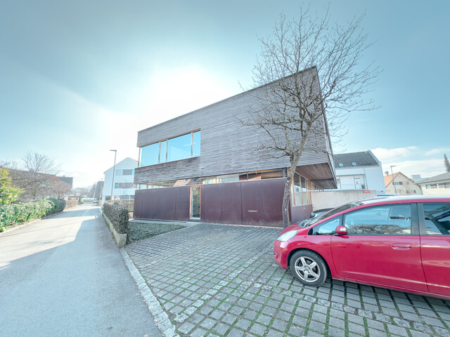 TOP LAGE nur 3 Minuten vom Hauptbahnhof! Firmenstandort in Dornbirn – inkl. 5TG's und 11 AP's