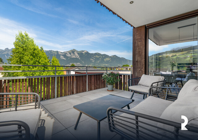 SONNIGE 3-ZIMMER-WOHNUNG MIT GROSSER LOGGIA & UNVERBAUBAREM BERGBLICK IN FELDKIRCH-NOFELS