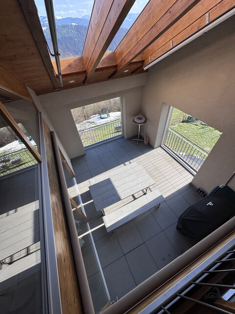 Traumhafter Blick von der FLUH über die Berge und ins Rheintal - 140qm, +4 Zimmer, Alpen-Chalet-Style 