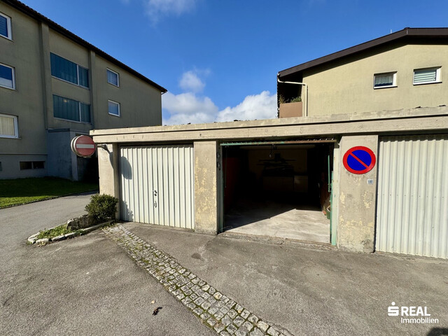4-Zimmer-Wohnung mit Balkon & Garagenbox in ruhiger Lage
