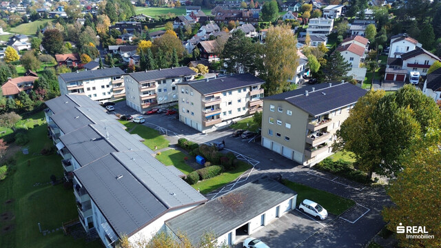 4-Zimmer-Wohnung mit Balkon & Garagenbox in ruhiger Lage
