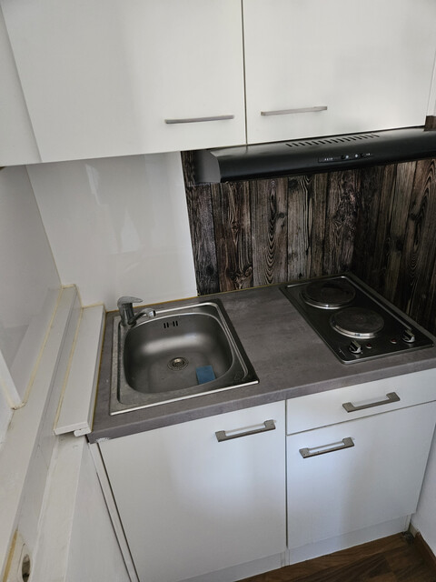 Zimmer mit Dusche und Küche 