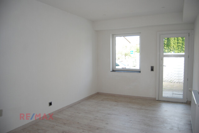 Zinshaus mit Pizzeria und bebaubarer Grundstücksreserve – Alles an einem Standort