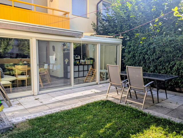 Wohnung mit Garage, Stellplatz und Garten in Top-Lage!