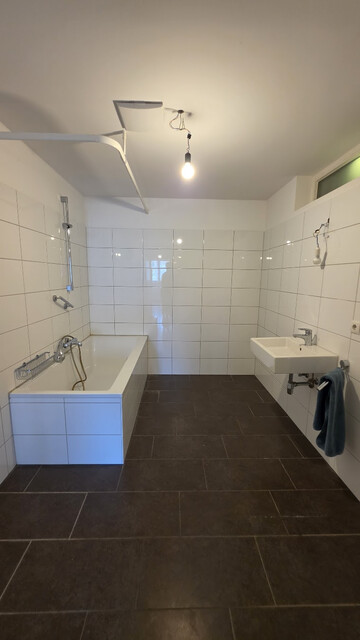 Schöne 3-Zimmer-Wohnung im Zentrum, mit großem Balkon, inkl. TG-Platz
