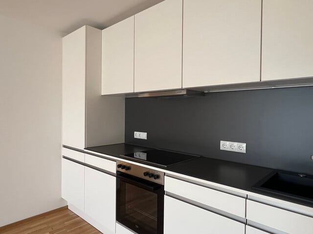 Moderne 2-Zimmer-Dachgeschoßwohnung  mit Garagenplatz