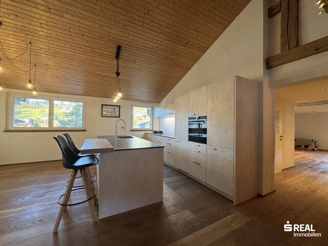 Wohnen wie im eigenen Haus - gemütliche Wohnung mit viel Freiraum!