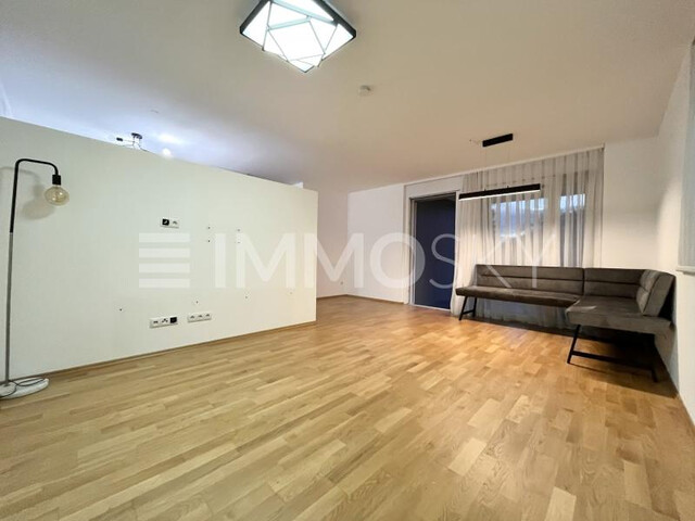 Hochwertige 3-Zimmer-Wohnung mit Carport und Terrasse