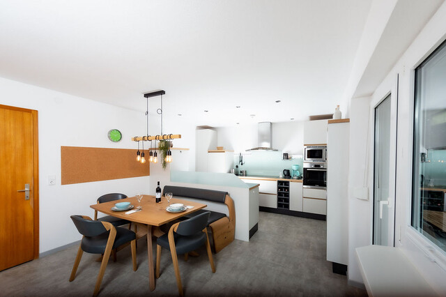 Architekten-Mehrfamilienhaus mit drei Wohneinheiten in besonderer Lage!