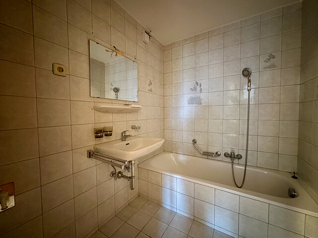 "ohne Provision" helle 2,5 Zimmer Wohnung 