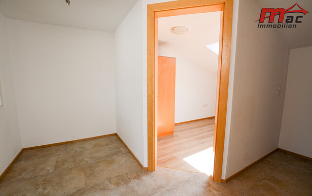 Attraktive Dachgeschoss-Wohnung hochwertig ausgebaut