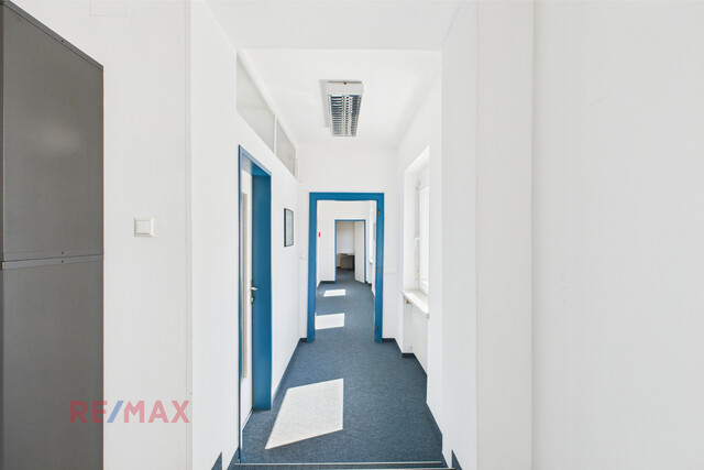 Ihr neuer Bürostandort in Grenznähe – Exzellente Verkehrsanbindung für Ihren Erfolg