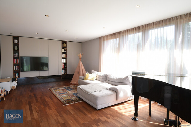 Hausgefühl inklusive – Stilvolle 4-Zimmer-Wohnung mit Gartenanteil im Zweiparteienhaus in Höchst