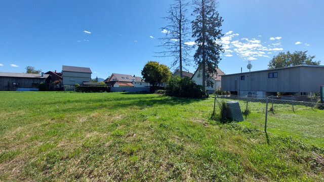 Großzügiges Grundstück in ruhiger Lage