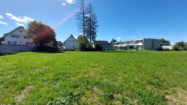 Großzügiges Grundstück in ruhiger Lage