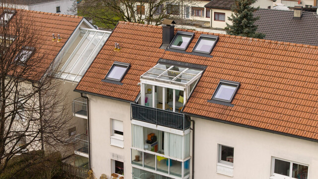 charmante und helle 4,5-Zimmer-Wohnung in Lauterach: Wintergarten mit Blick ins Grüne!