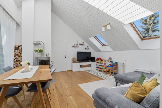 charmante und helle 4,5-Zimmer-Wohnung in Lauterach: Wintergarten mit Blick ins Grüne!