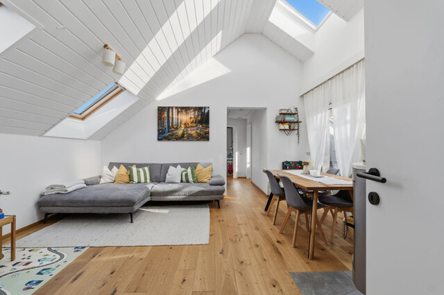 charmante und helle 4,5-Zimmer-Wohnung in Lauterach: Wintergarten mit Blick ins Grüne!