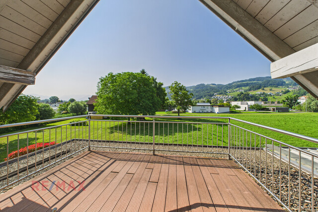 Exklusive Wohlfühloase – Elegantes Haus mit
Gartenidylle