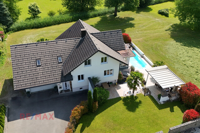 Exklusive Wohlfühloase – Elegantes Haus mit
Gartenidylle