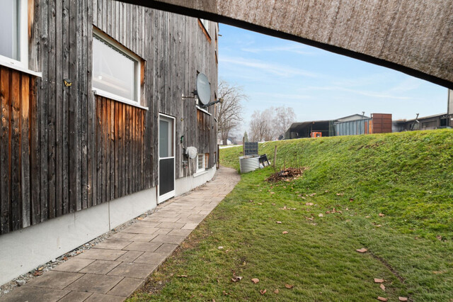 Wolfurt: Moderne 5-Zimmer-Dachgeschoss-Wohnung mit Terrasse, großem Privatgarten und 2 Autostellplätzen!