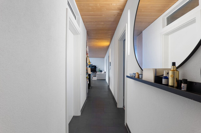 Wolfurt: Moderne 5-Zimmer-Dachgeschoss-Wohnung mit Terrasse, großem Privatgarten und 2 Autostellplätzen!