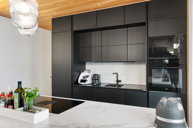 Wolfurt: Moderne 5-Zimmer-Dachgeschoss-Wohnung mit Terrasse, großem Privatgarten und 2 Autostellplätzen!