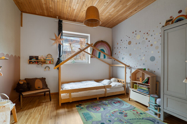 Wolfurt: Moderne 5-Zimmer-Dachgeschoss-Wohnung mit Terrasse, großem Privatgarten und 2 Autostellplätzen!