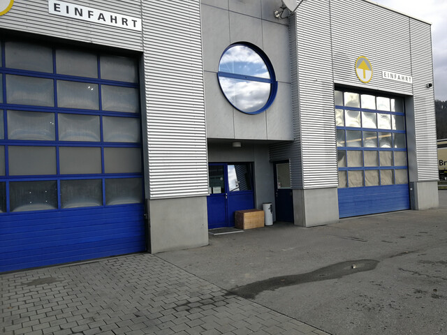 Werkstatt- / Lagerhalle mit hervorragender Anbindung zu vermieten