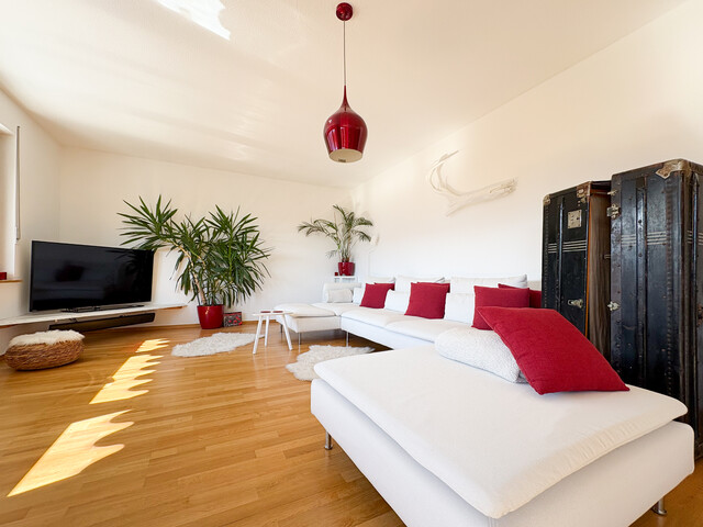 Schönes gepflegtes Haus mit Einliegerwohnung