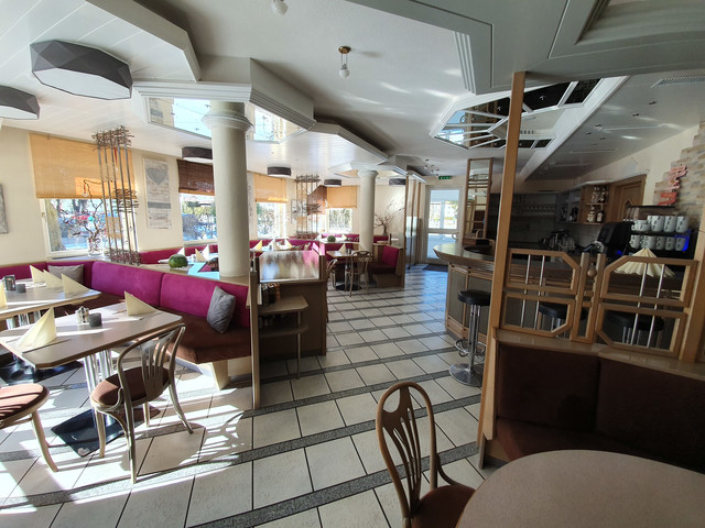 Gelegenheit / Gastlokal mit Gastgarten und 3 Wohneinheiten mit großem Grundstück