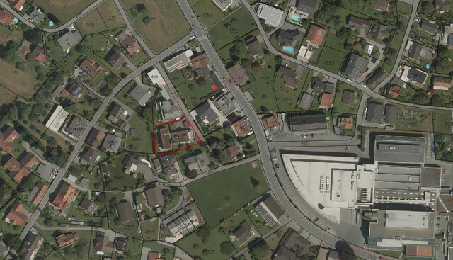 Großzügige 4 Zimmer Gartenwohnung 