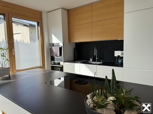 Ihr neues Zuhause wartet: Hochwertige 3-Zimmerwohnung in Kleinwohnanlage