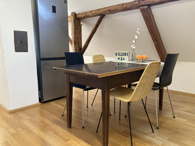 Loftartige Dachgeschoss-Wohnung in naturnaher Lage!
