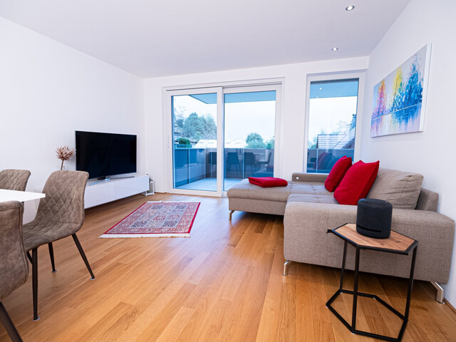 Elegante 2-Zimmer-Wohnung in ruhiger Lage von Lochau mit Tischlermöbel ausgestattet