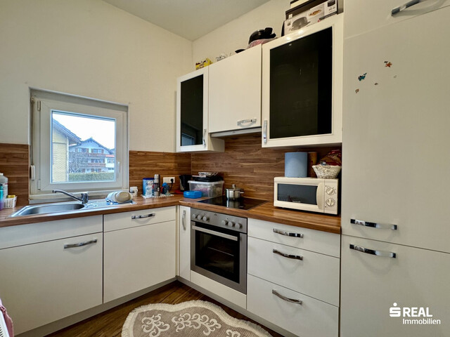 Großes Mehrfamilienhaus mit 5 Wohnungen