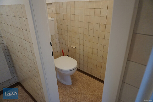 Großzügige Gewerbehalle mit Büroräume in Wolfurt zu vermieten!