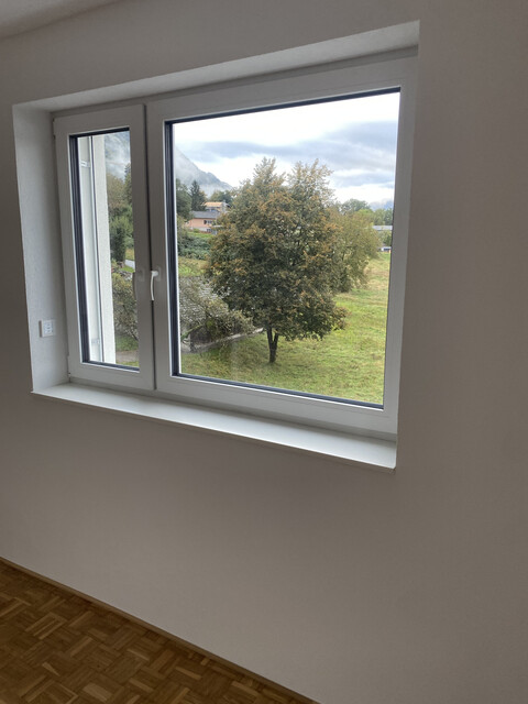 Geräumige Wohnung mit 6,5 m² Balkon und Parkplatz in Top-Lage!