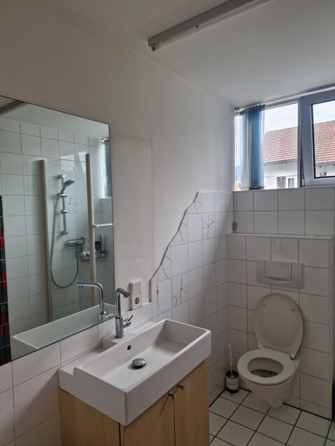 Stilvolle und moderne 2 Zimmerwohnung ab sofort zu vermieten
