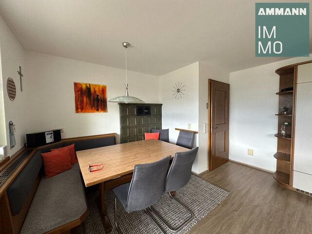 Wohnen mit Aussicht: Haus in sonniger Lage über dem Walgau