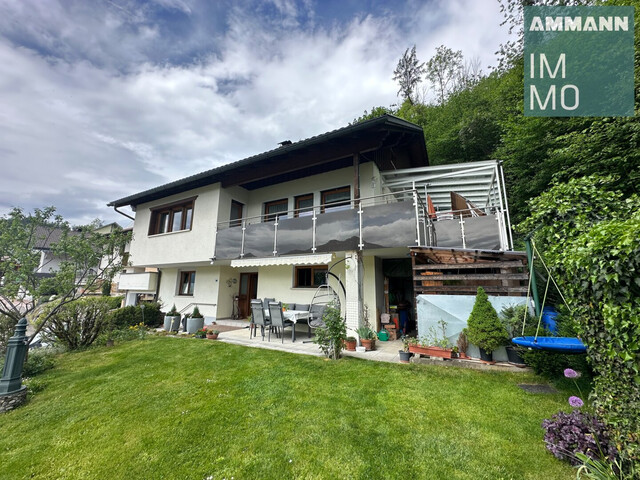 Wohnen mit Aussicht: Haus in sonniger Lage über dem Walgau